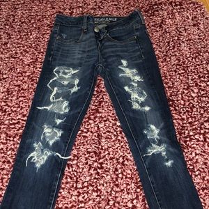 ripped American eagle skinny jeans